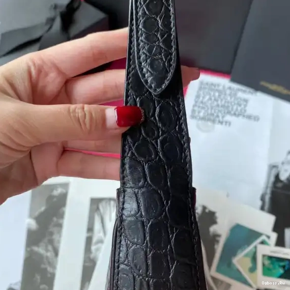 LE 7 YSL HOBO 5 À BAG 0509
